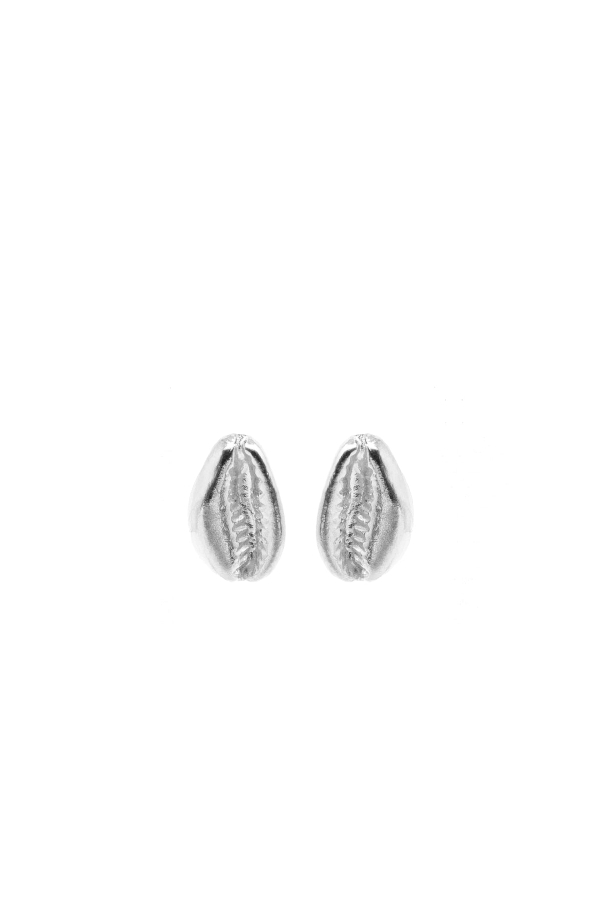 THE COWRIE Stud Earrings I
