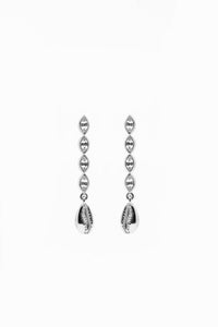 THE COWRIE Sapphire Drop Earrings I