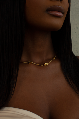 THE COWRIE Staccato Choker Necklace II
