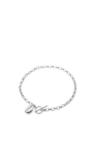 THE TOGGLE I Bracelet with Cowrie Pendant in Silver