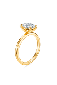 THE ASTER Oval Solitaire Ring