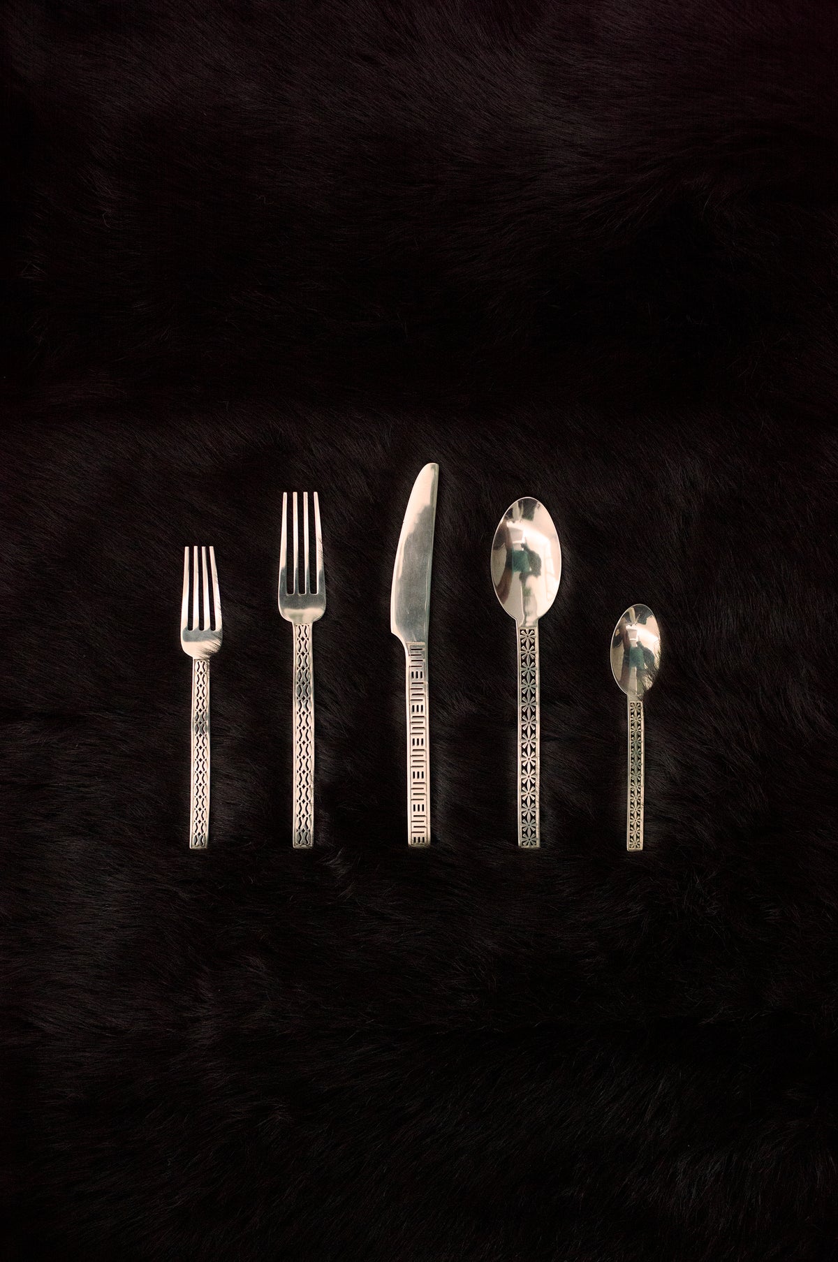 THE ADINKRA 5-Piece Silverware Set