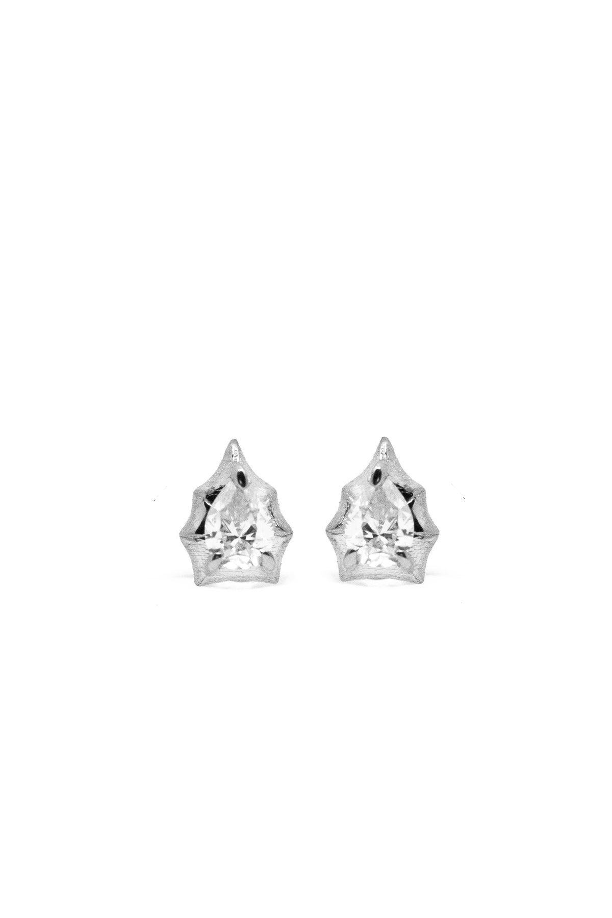 THE BAMBOO Pear Sapphire Stud Earrings