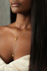 THE COWRIE Lariat Necklace