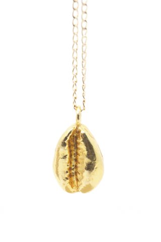 THE TOGGLE II Necklace with Cowrie Pendant in Silver