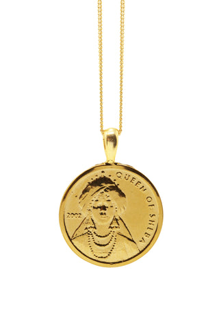 THE QUEENDOM Coin Necklace Stack
